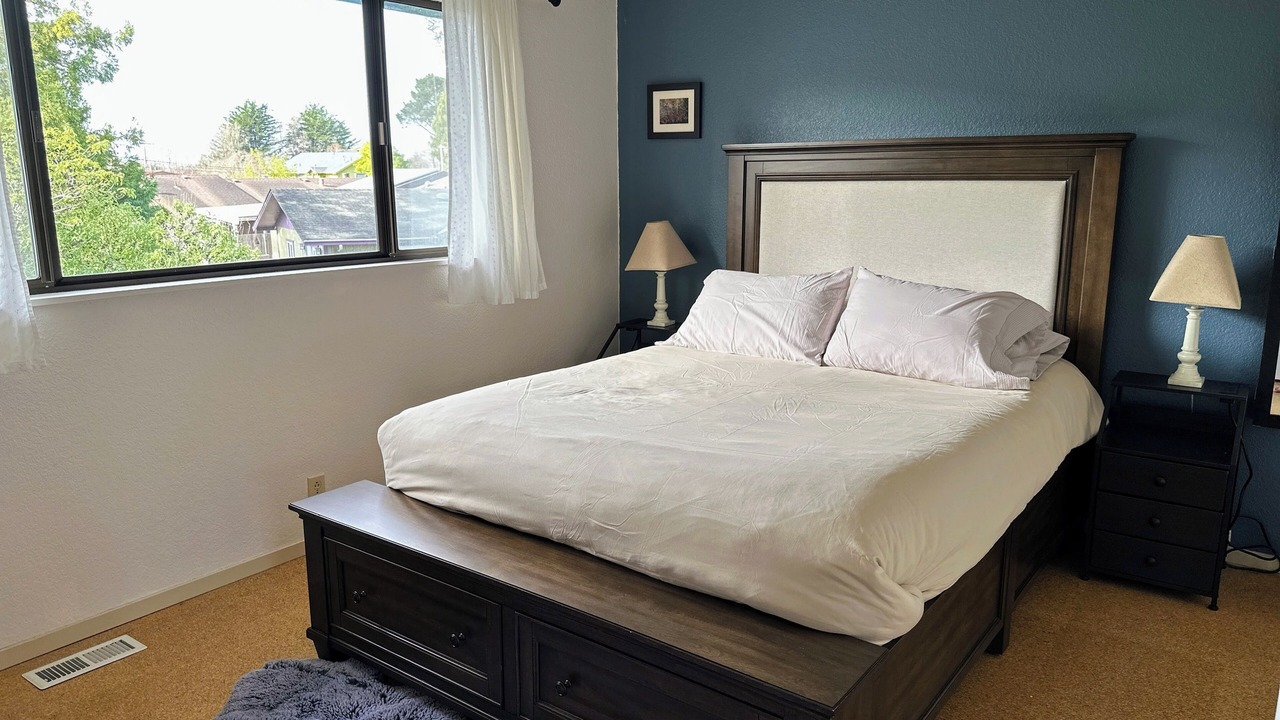 Photo of Bedroom in Jacoby Creek