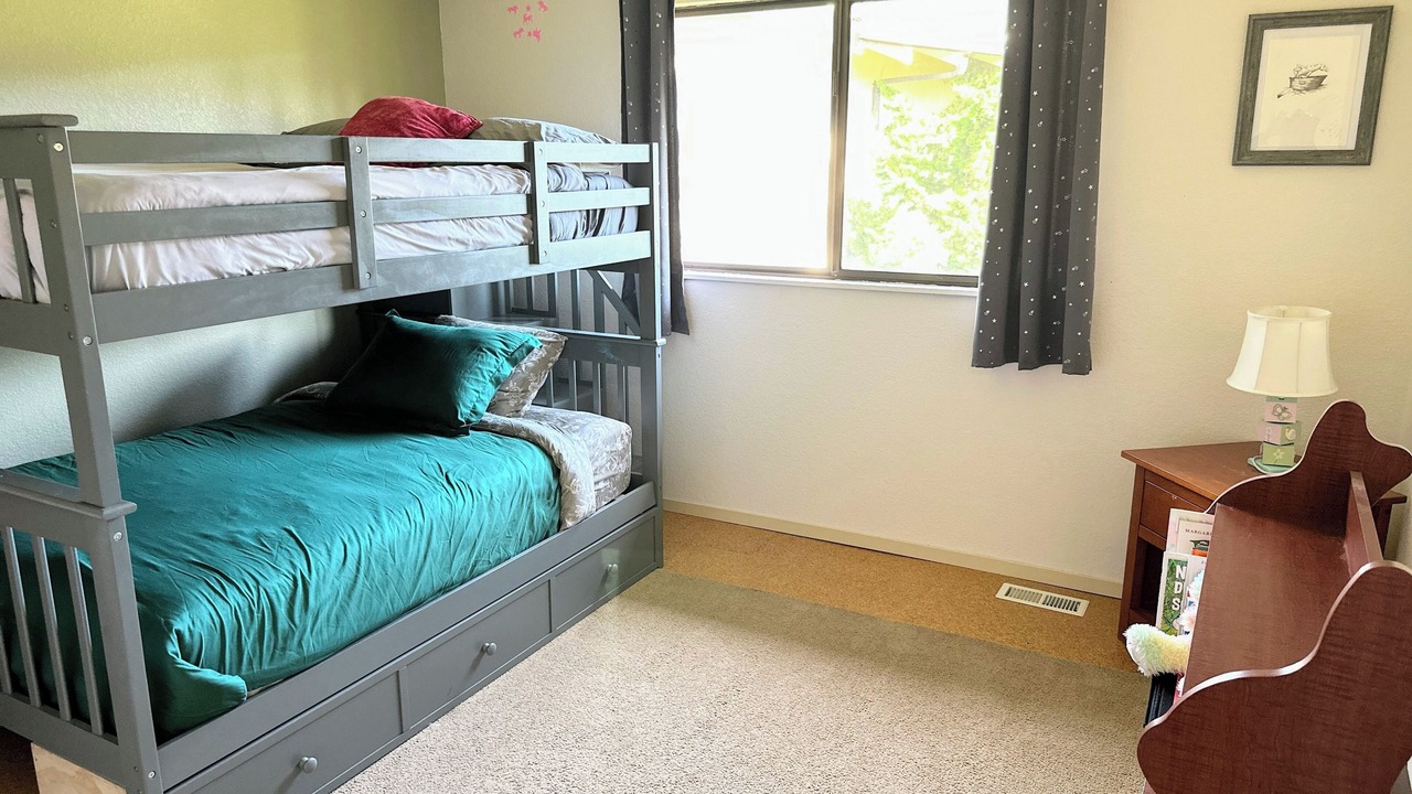 Photo of Bedroom in Jacoby Creek