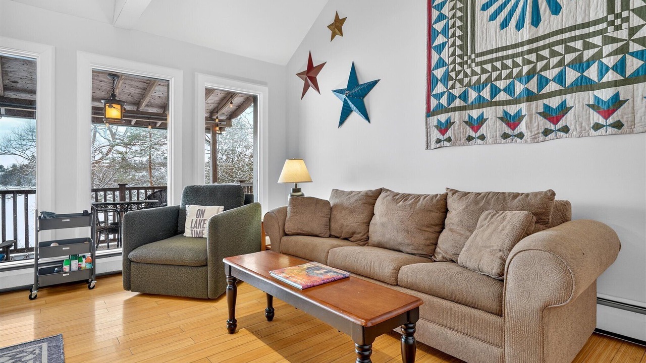 Photo of Livingroom in Bridport