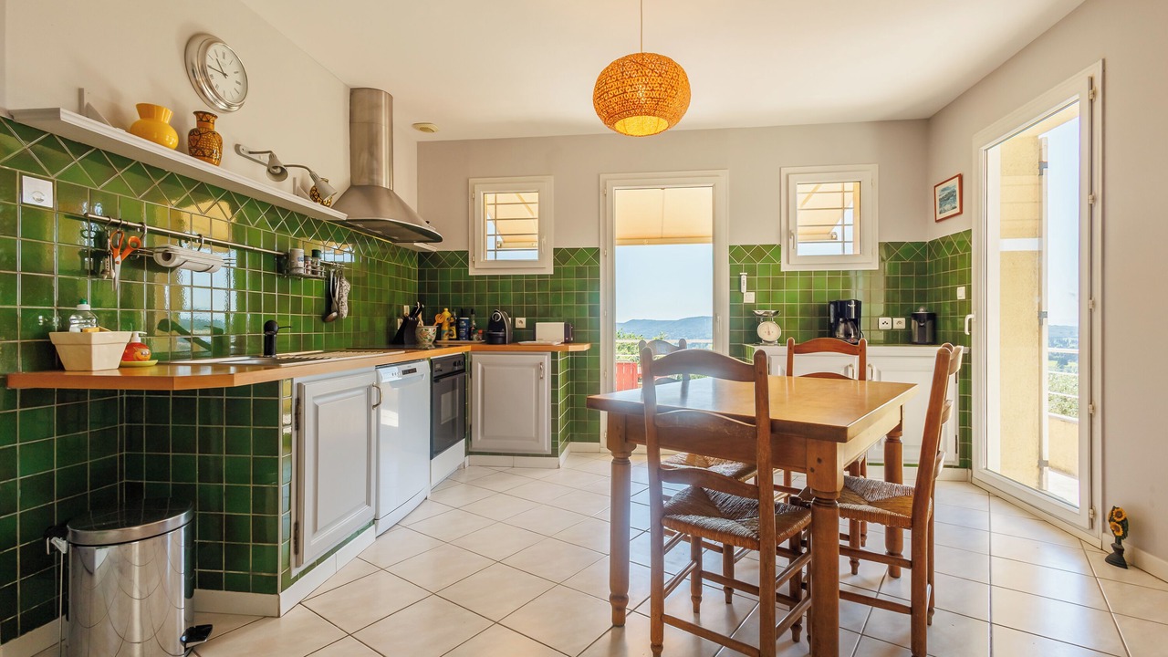 Photo of Kitchen in Rochefort-du-Gard
