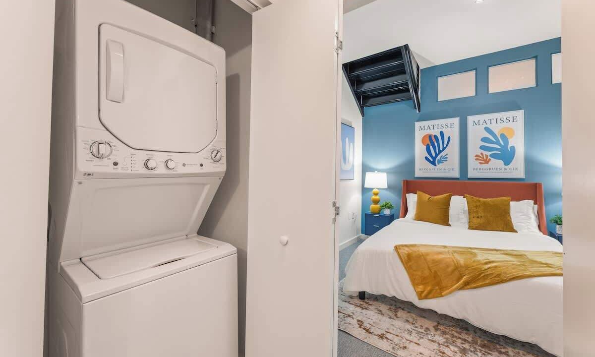 Photo of Bedroom in Atlantic Station Area