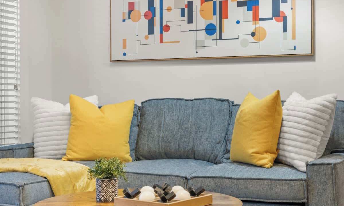 Photo of Livingroom in Atlantic Station Area