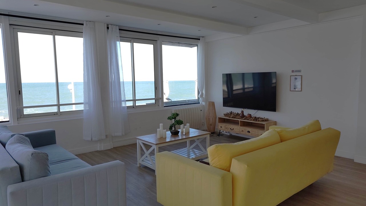 Photo of Livingroom in Fecamp