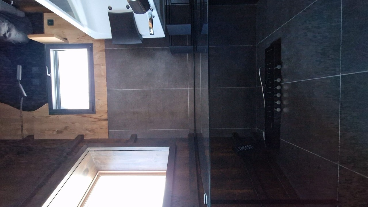 Photo of Bathroom in Fraroz