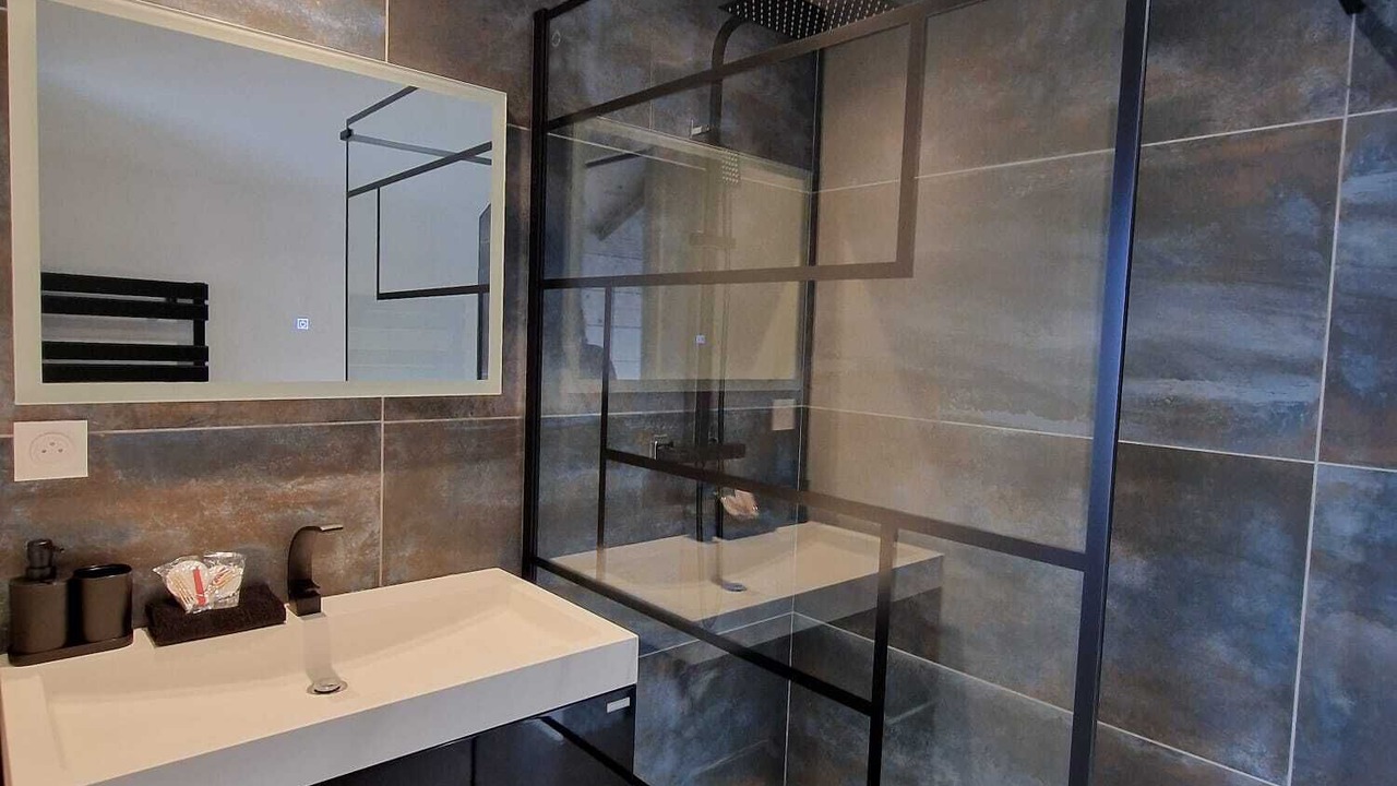 Photo of Bathroom in Fraroz