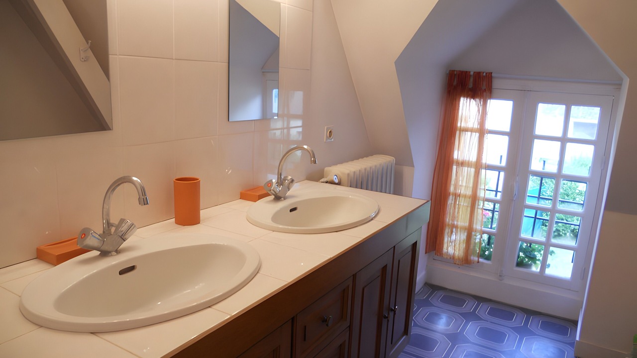 Photo of Bathroom in Montlouis-sur-Loire