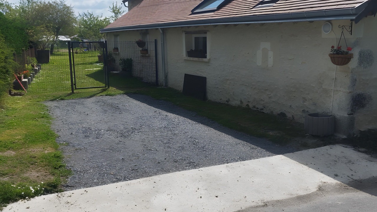 Photo of Outdoor in Villeloin-Coulange