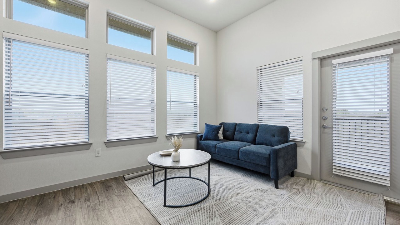 Photo of Livingroom in Cleburne