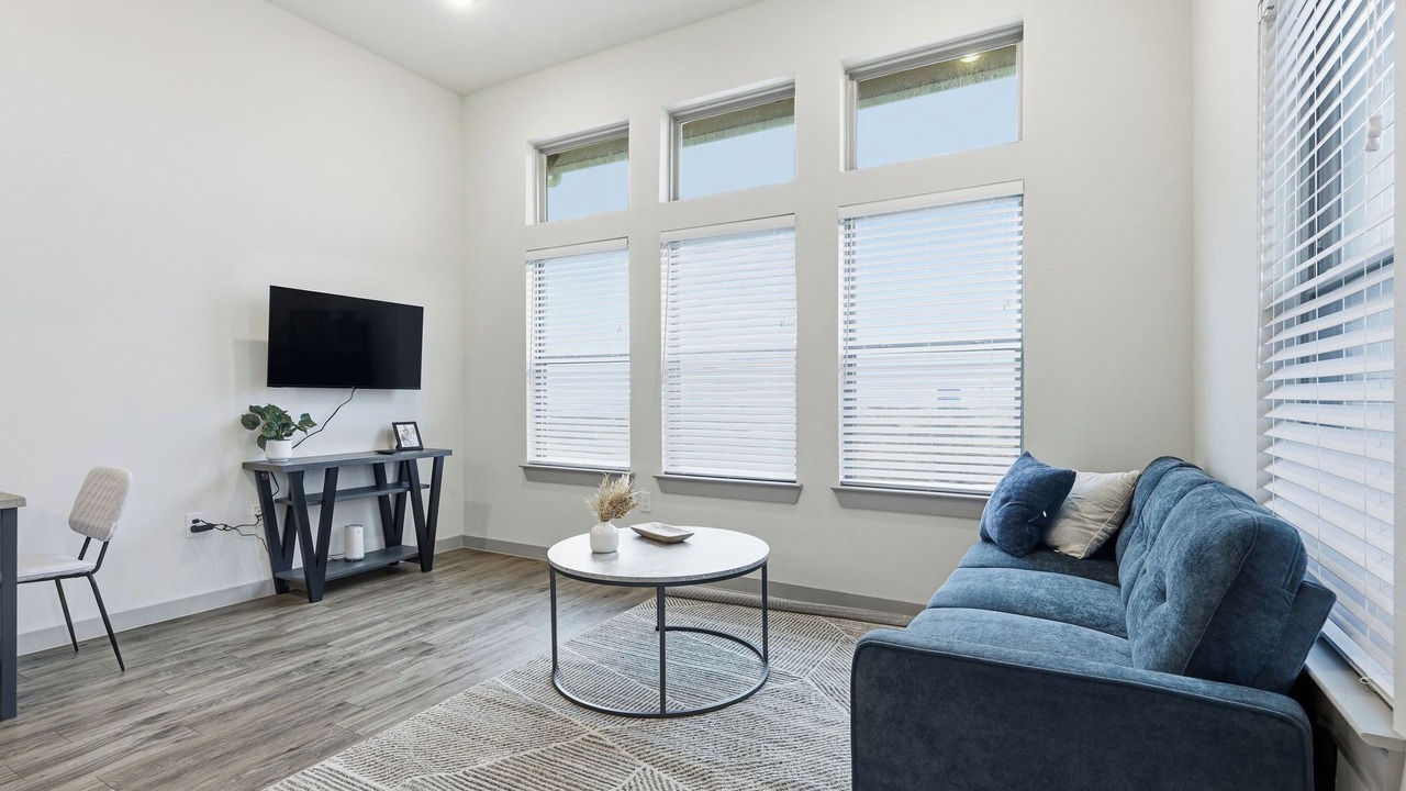 Photo of Livingroom in Cleburne