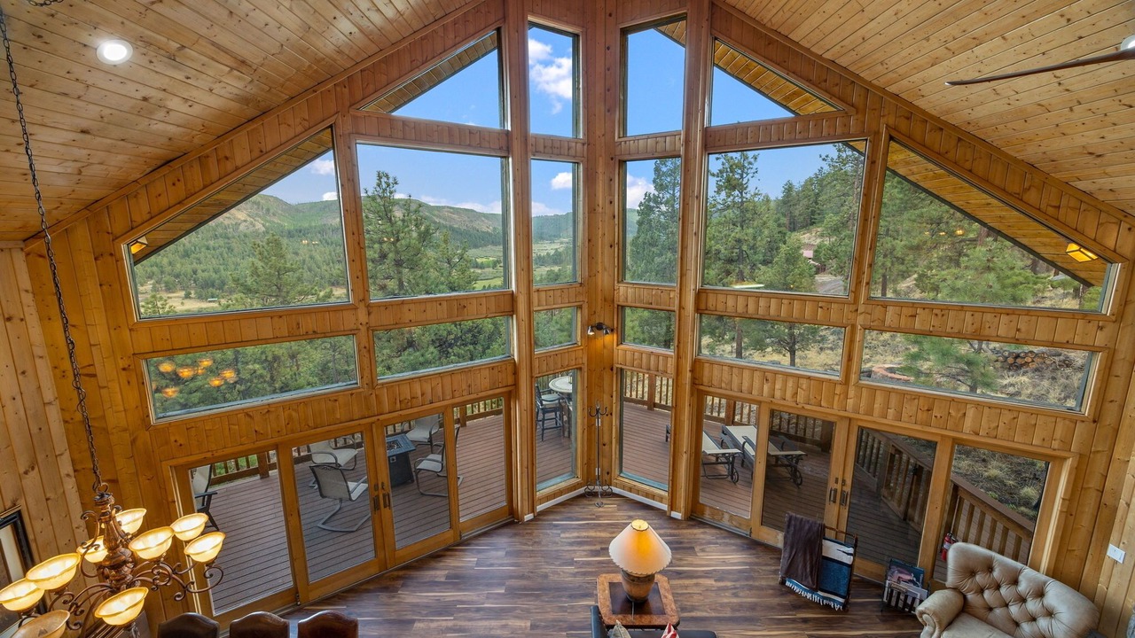 Photo of Livingroom in Greer