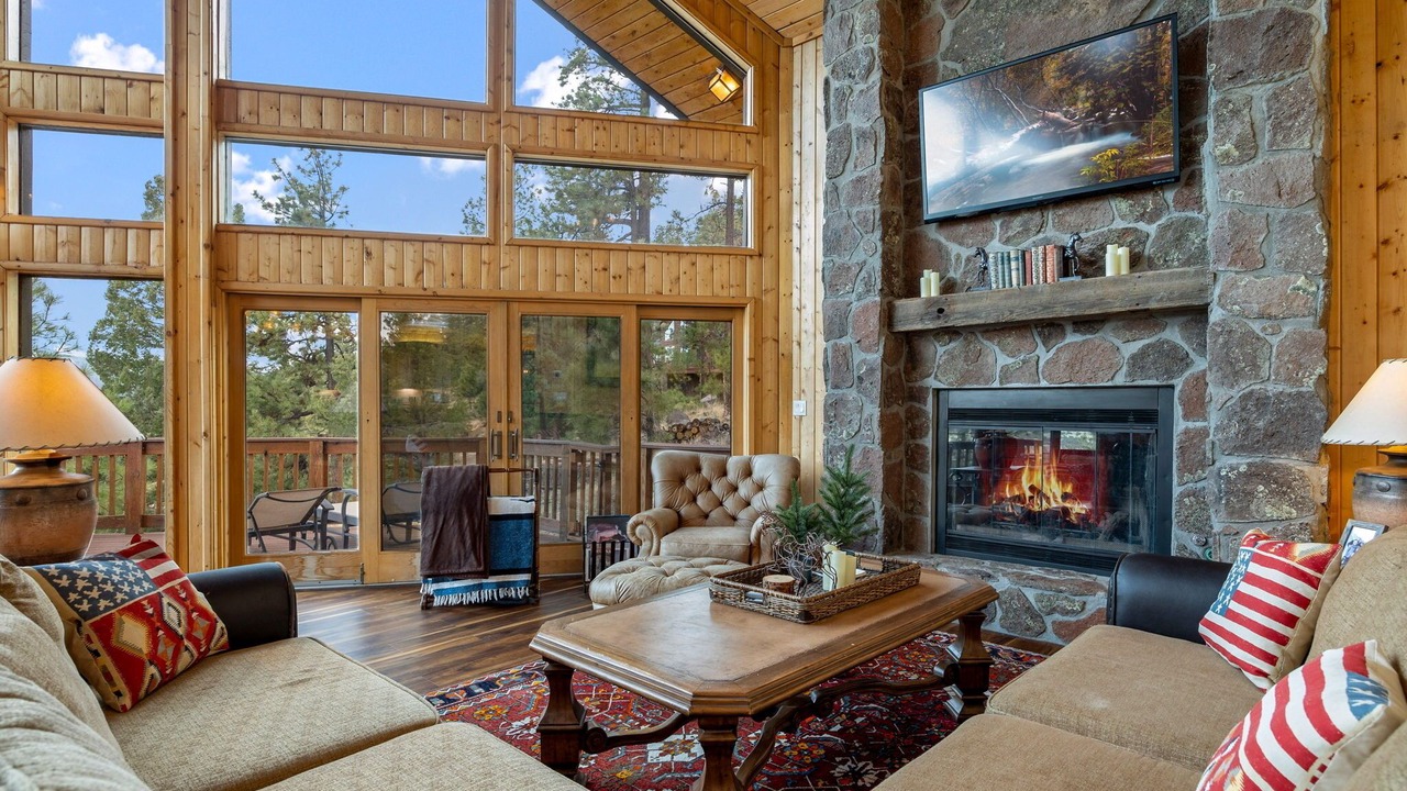 Photo of Livingroom in Greer