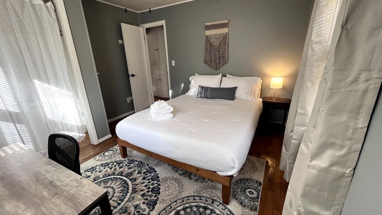 Photo of Bedroom in Blue Springs