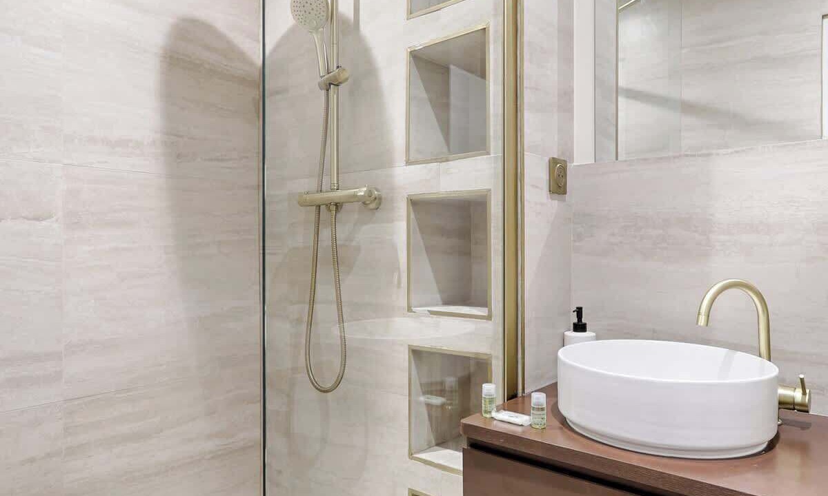 Photo of Bathroom in Riquet Stalingrad