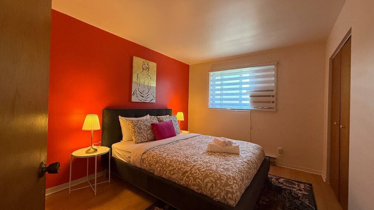 Photo of Bedroom in Pierrefonds-Roxboro