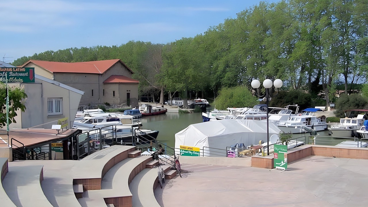 Photo of Others in Colombiers