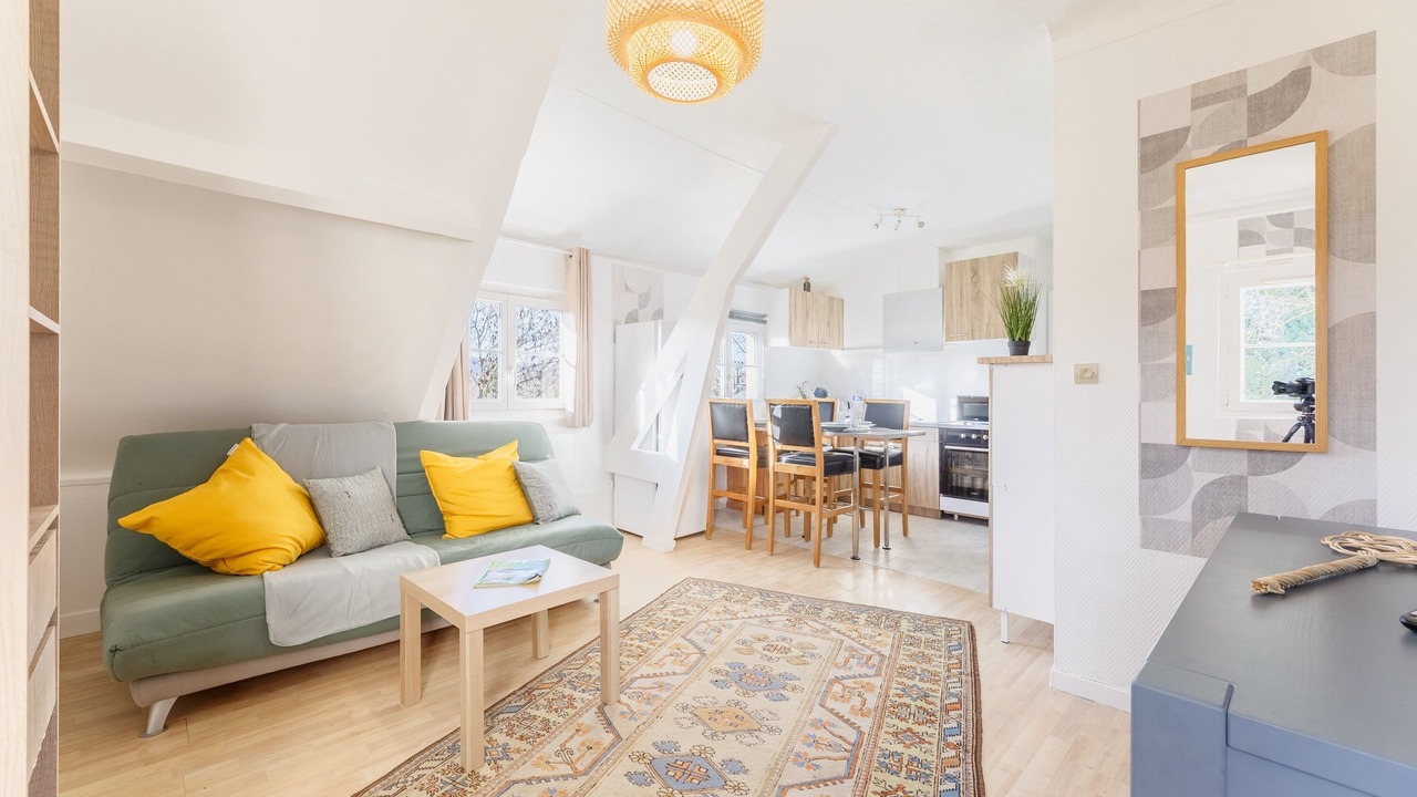 Photo of Livingroom in Bennecourt