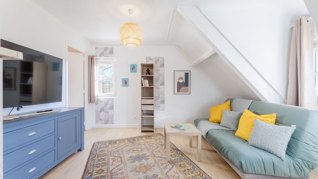 Photo of Livingroom in Bennecourt