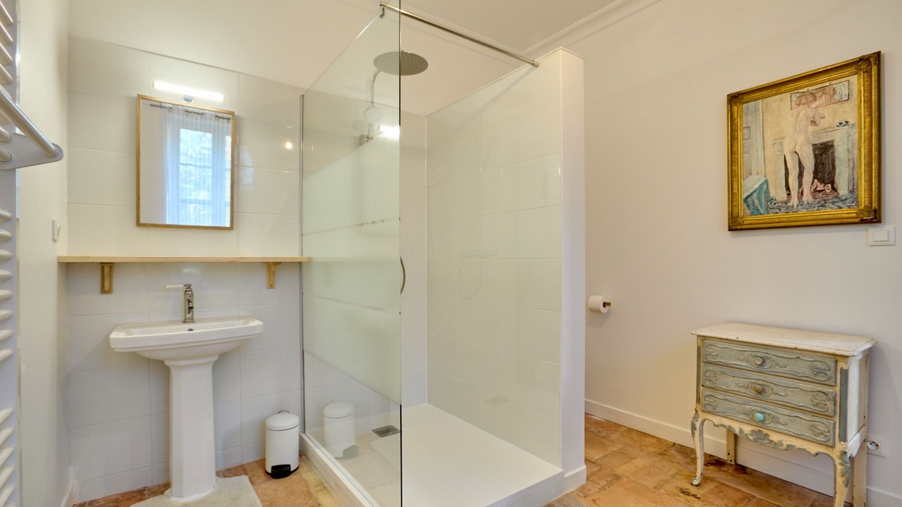 Photo of Bathroom in Saint-Antoine-du-Queyret