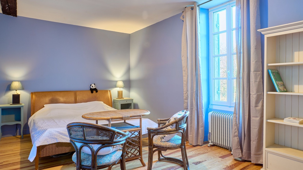 Photo of Bedroom in Saint-Antoine-du-Queyret