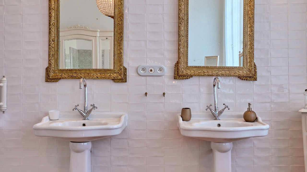 Photo of Bathroom in Saint-Antoine-du-Queyret
