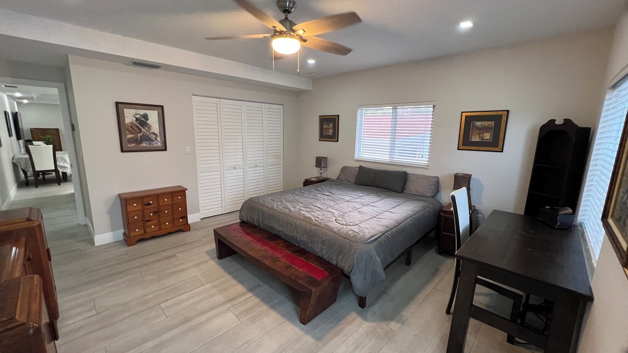 Photo of Bedroom in Plantation Tropical Park