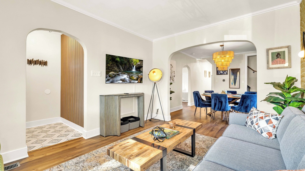 Photo of Livingroom in Brookfield