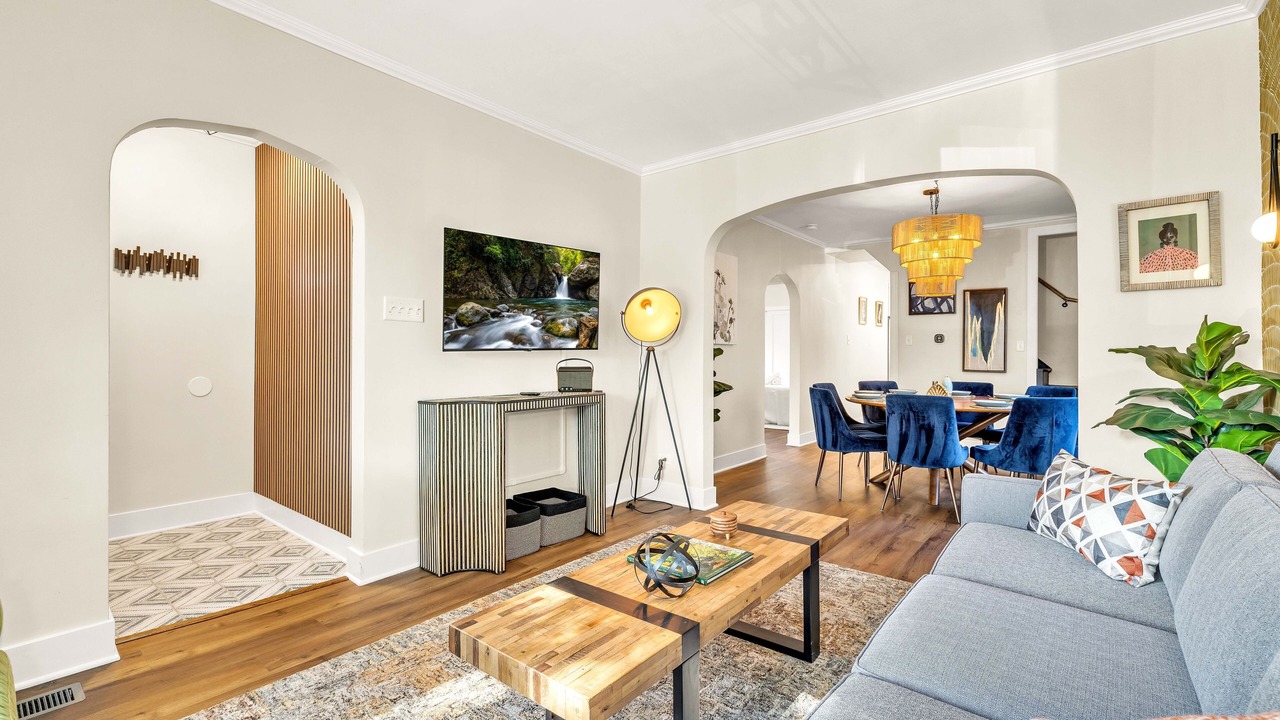 Photo of Livingroom in Brookfield