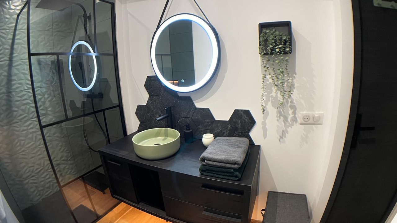 Photo of Bathroom in Manosque