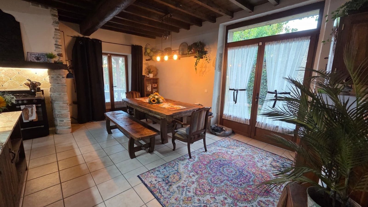 Photo of Others in Ferran