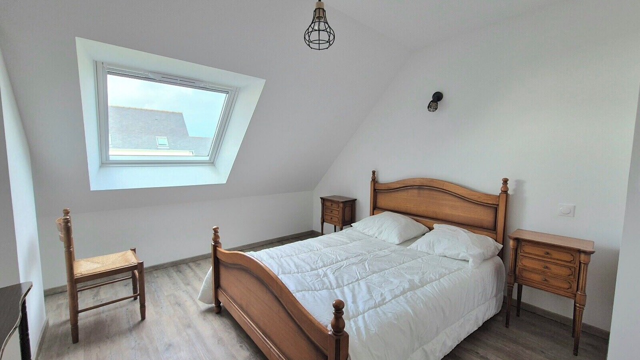 Photo of Bedroom in Hirel