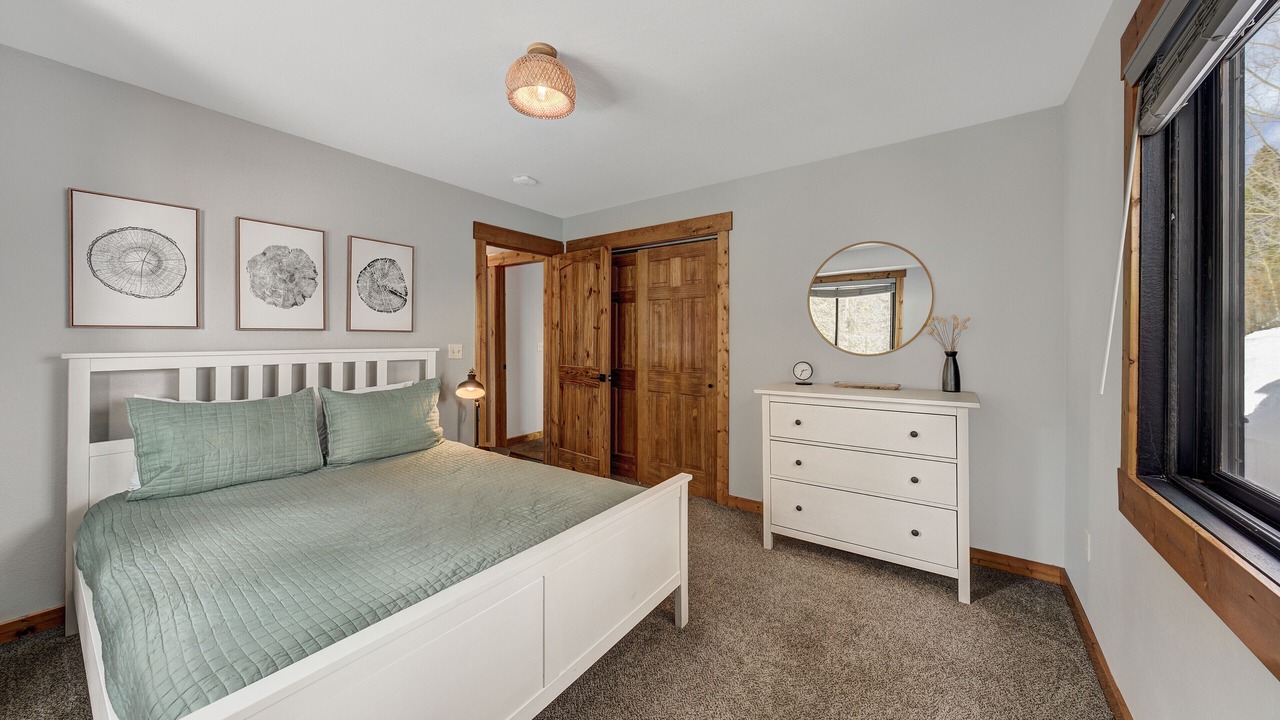 Photo of Bedroom in Blue River