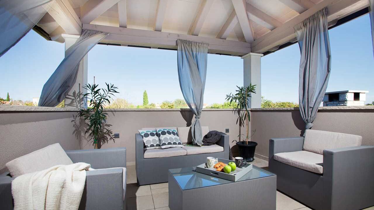Photo of Patio Balcony in Divsici