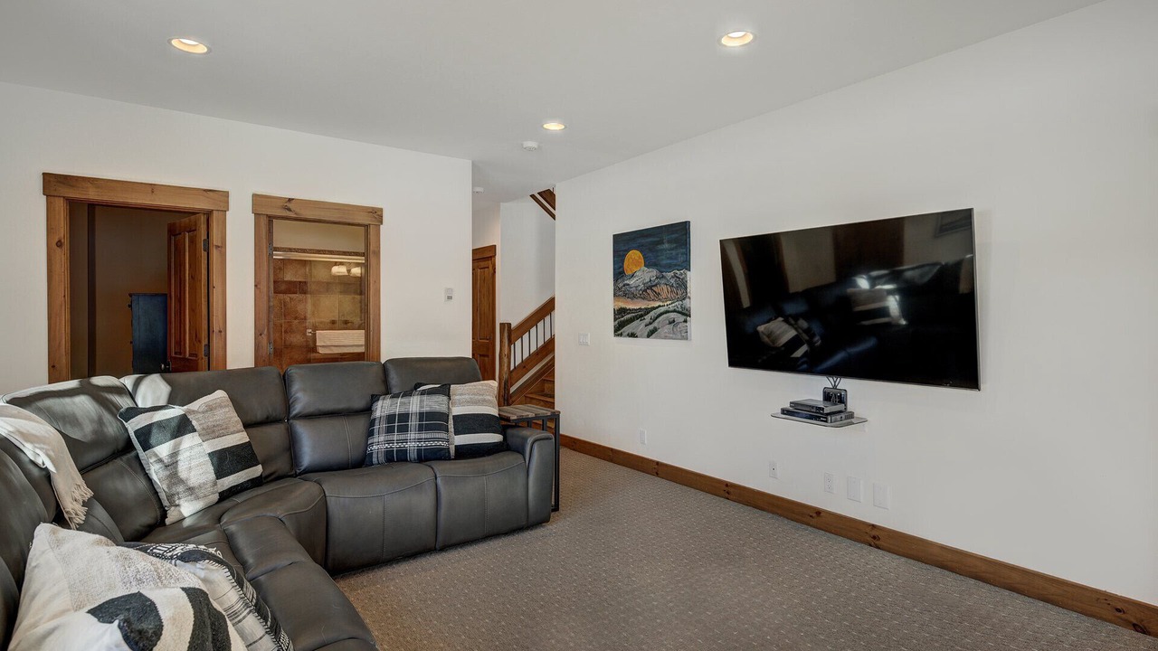 Photo of Livingroom in Sunbeam Estates