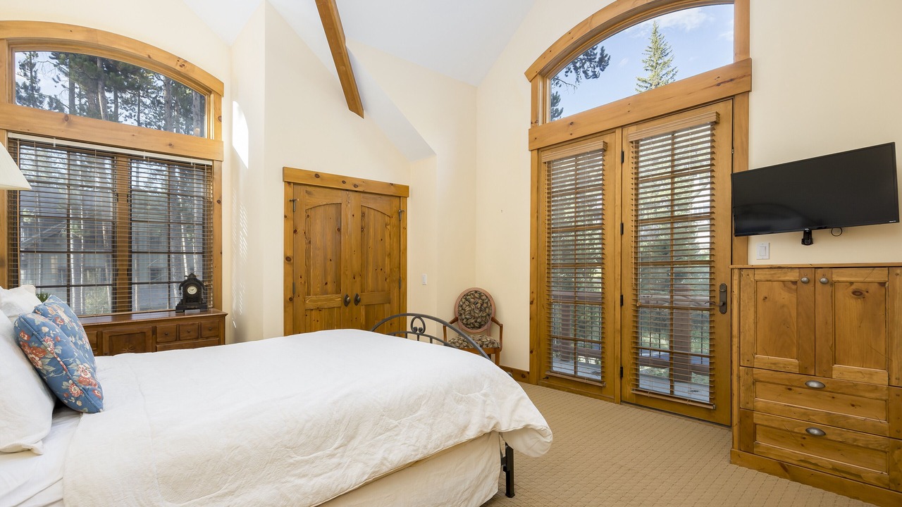 Photo of Bedroom in Sunbeam Estates