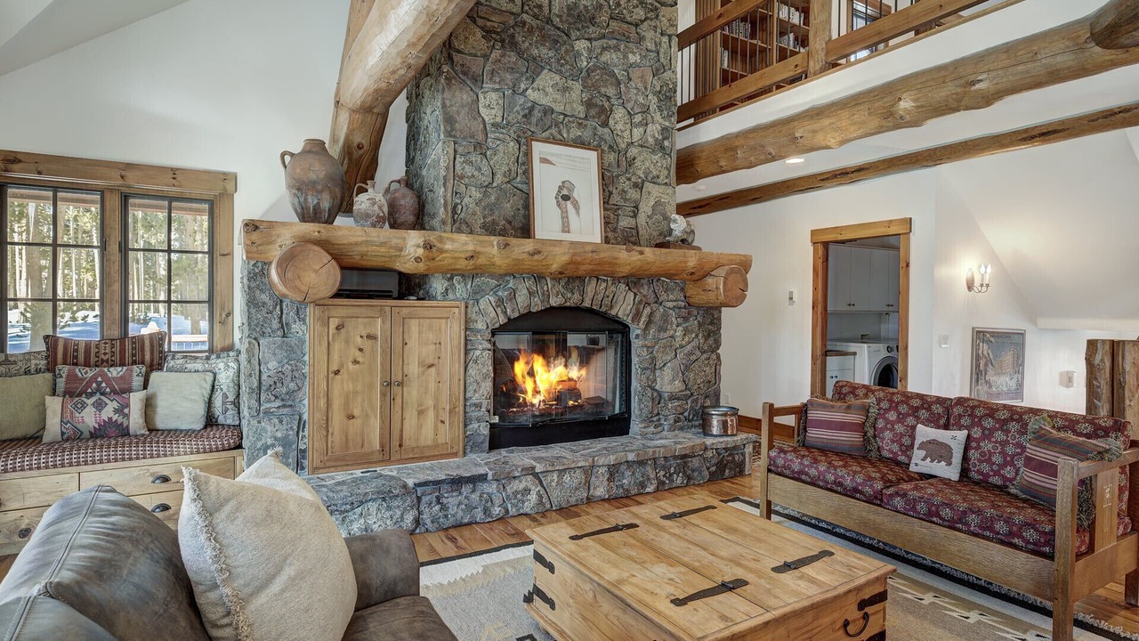 Photo of Livingroom in Sunbeam Estates