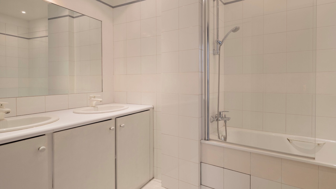 Photo of Bathroom in Passy