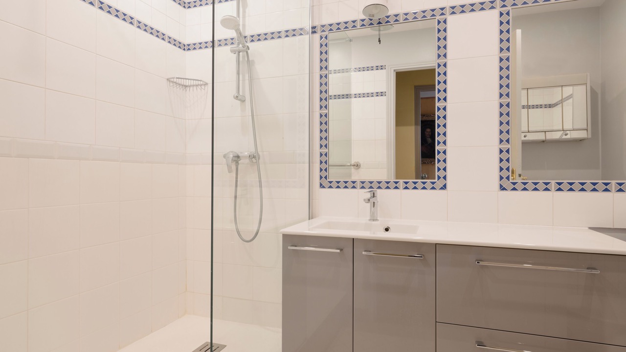Photo of Bathroom in Passy