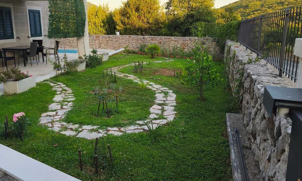 Photo of Outdoor in urinici