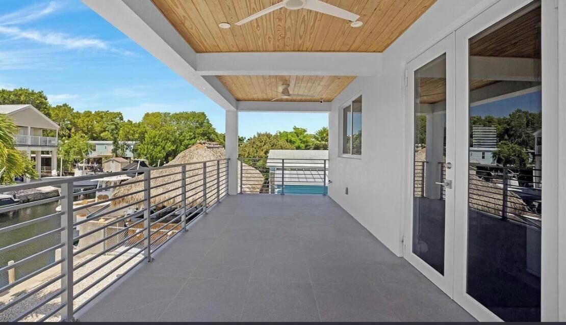 Photo of Patio Balcony in Twin Lakes