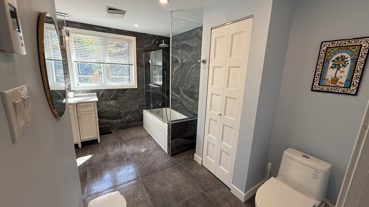 Photo of Bathroom in Saint-Hippolyte