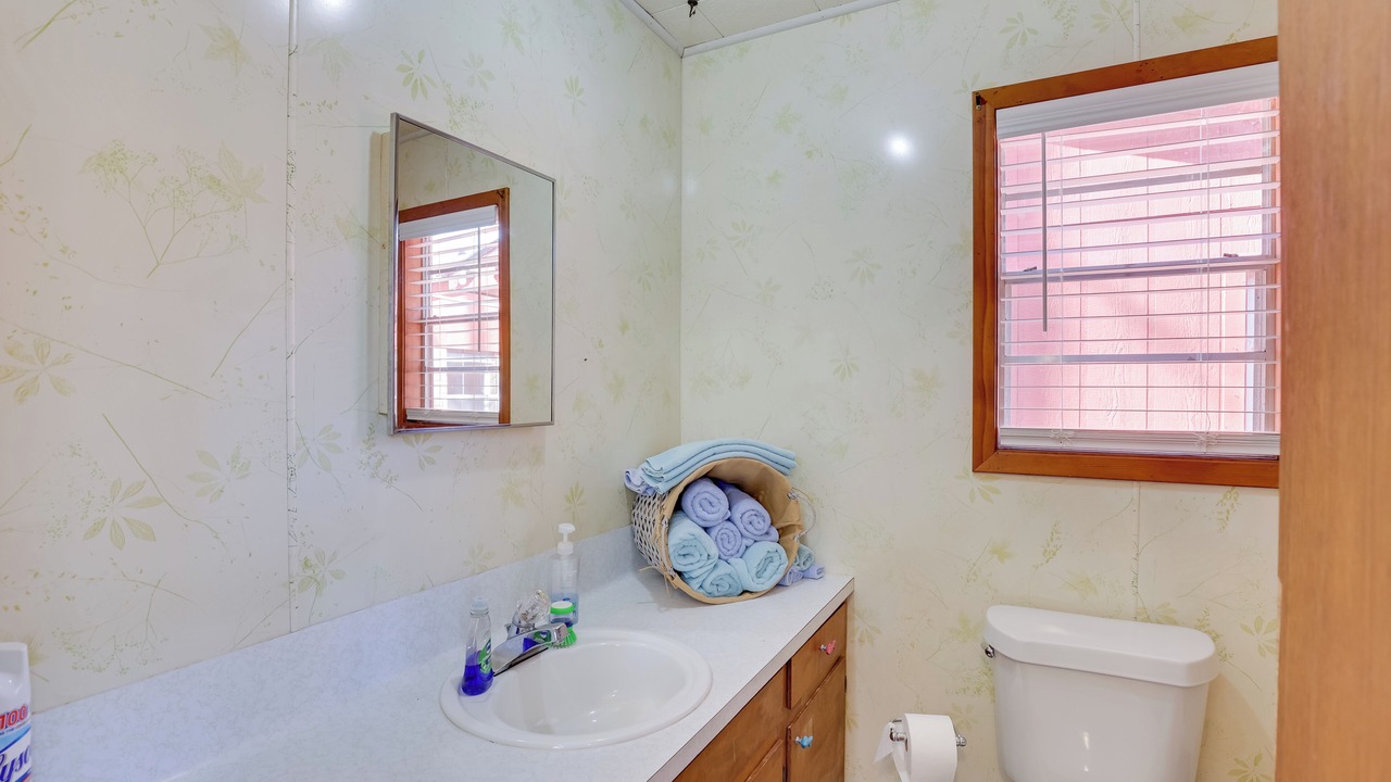 Photo of Bathroom in Hemphill