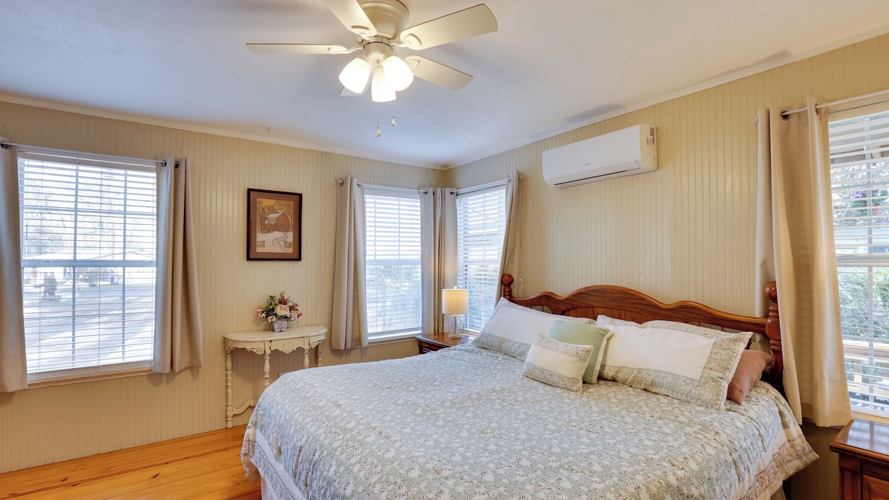 Photo of Bedroom in Hemphill