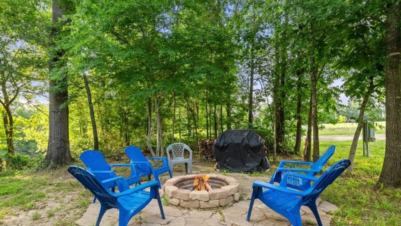 Photo of Outdoor in Golden