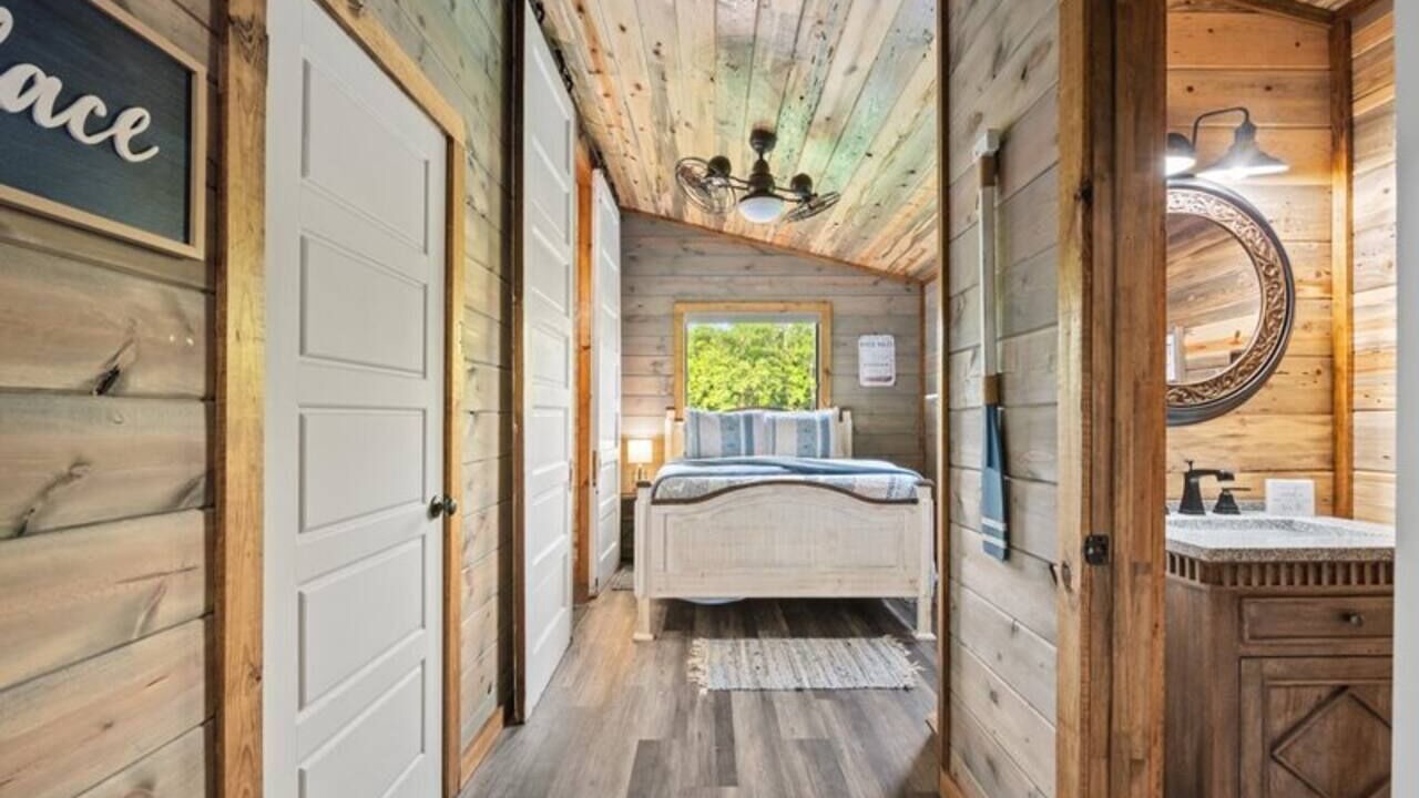 Photo of Bedroom in Golden