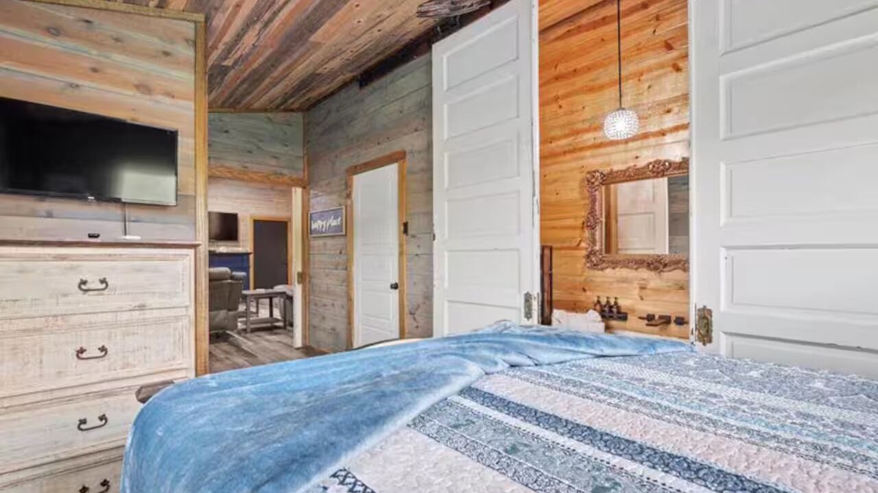 Photo of Bedroom in Golden