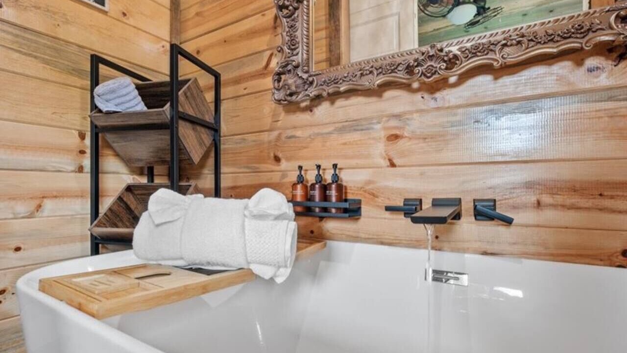 Photo of Bathroom in Golden