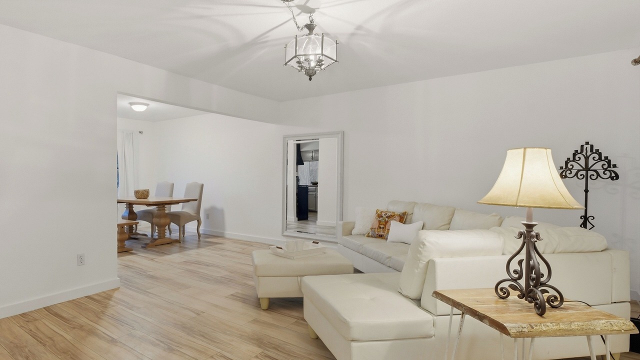 Photo of Livingroom in Northwood