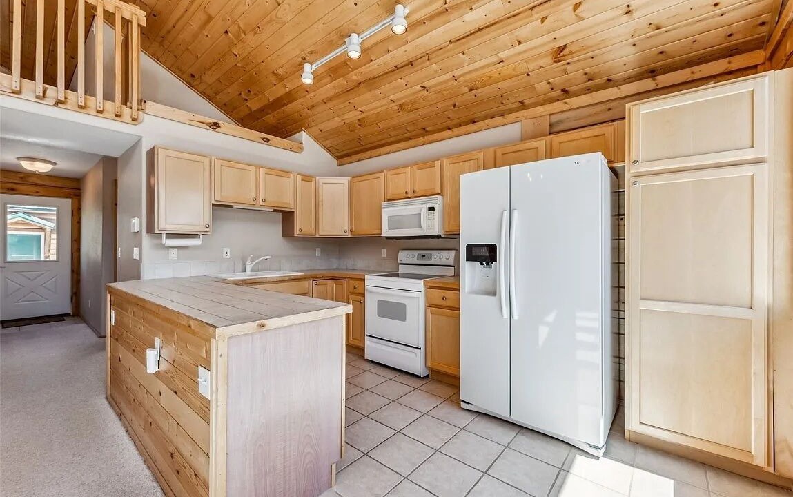 Photo of Kitchen in Warm Springs
