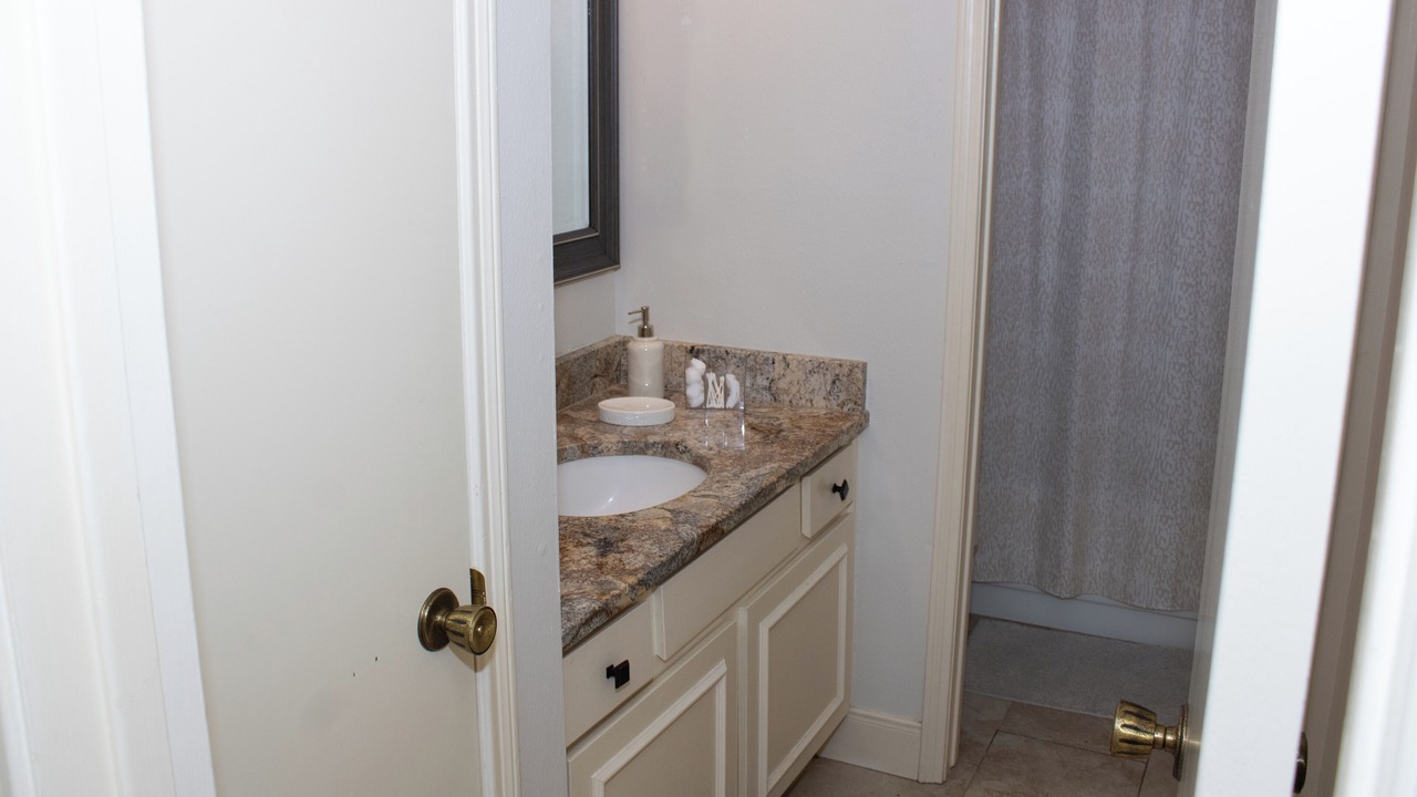 Photo of Bathroom in Meadows Place