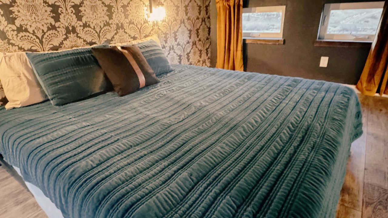 Photo of Bedroom in Lake George